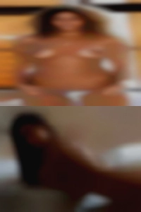 Swinger black couple looking beaches in for white sex partner Italy.