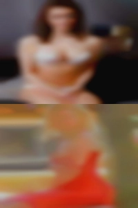 NY couple looking for woman showing their pussies.